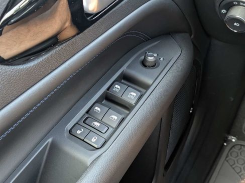 New 2026 Jeep Compass Latitude AWD/4WD image 20
