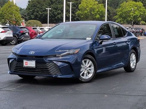 Certified 2025 Toyota Camry LE w/ Convenience Package FWD image 2