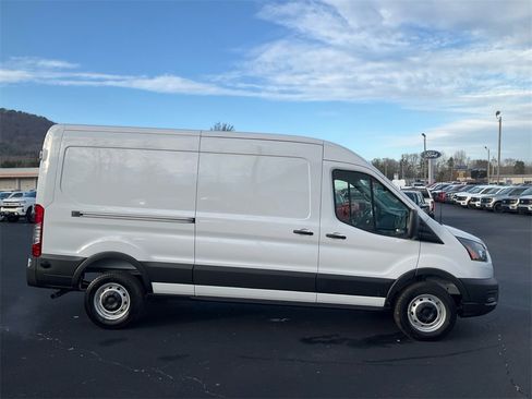New 2026 Ford Transit 250 148 Medium Roof image 4