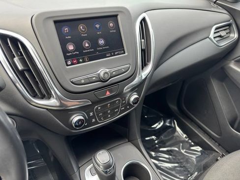 Used 2021 Chevrolet Equinox LT AWD/4WD image 15