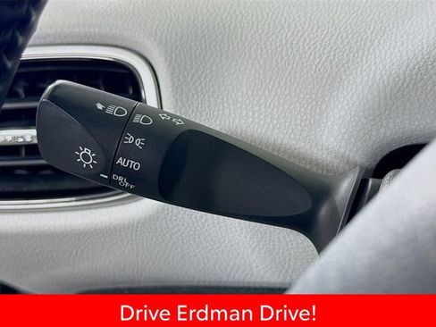 Used 2022 Toyota Prius Prime XLE FWD image 15