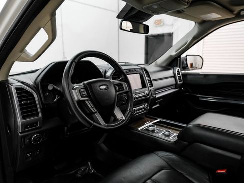 Used 2021 Ford Expedition Platinum AWD/4WD image 18
