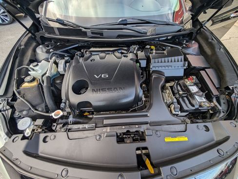 Used 2017 Nissan Maxima 3.5 S image 10