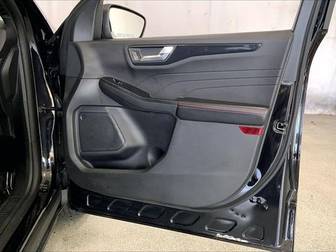 Used 2025 Ford Escape ST-Line AWD/4WD image 26