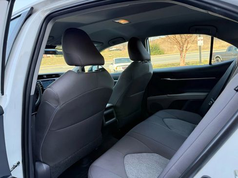 Used 2019 Toyota Camry LE image 13