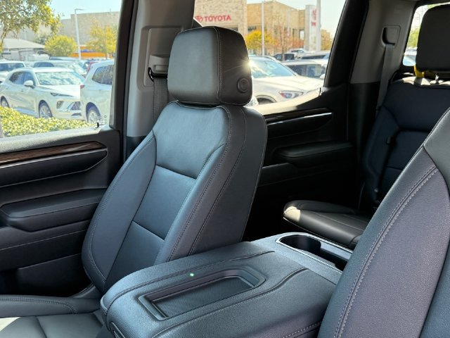 Used 2022 Chevrolet Silverado 1500 LT Trail Boss w/ LT Trail Boss Premium Package AWD/4WD image 12