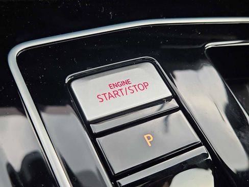 New 2025 Volkswagen GTI SE image 13