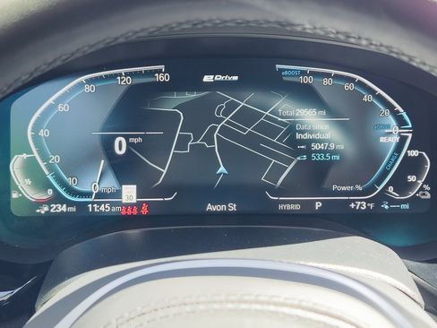 Used 2023 BMW 530e w/ M Sport Package image 18