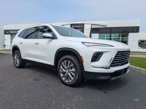 New 2026 Buick Enclave Preferred image 2