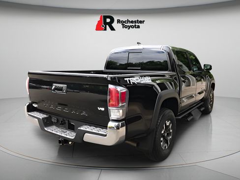 Certified 2023 Toyota Tacoma TRD Off-Road AWD/4WD image 7