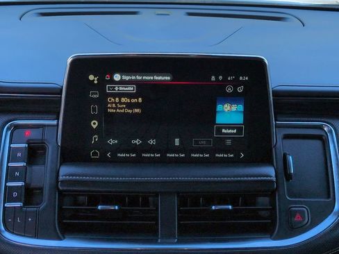 Used 2024 GMC Yukon XL SLT w/ SLT Luxury Package AWD/4WD image 18
