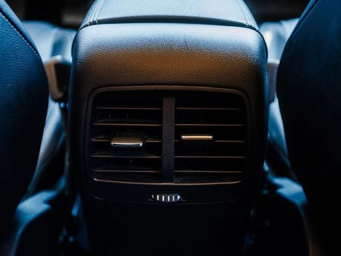 Used 2020 Ford Escape Titanium w/ Titanium Premium Package 2.0 image 25