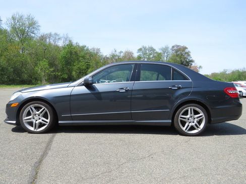 Used 2013 Mercedes-Benz E 350 4MATIC Sedan image 8