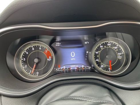 Used 2022 Jeep Cherokee Trailhawk image 24