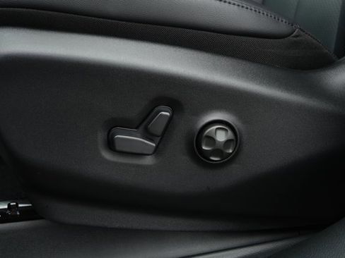 New 2026 Chrysler Pacifica Select w/ S Appearance Package image 24