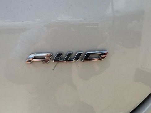 Certified 2024 Ford Edge SEL w/ Convenience Package AWD/4WD image 8
