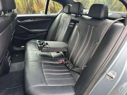 Used 2020 BMW 530i w/ Convenience Package image 38