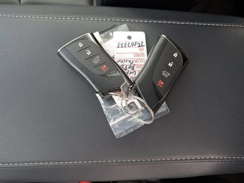 Used 2026 Lexus RX 350h w/ Convenience Package AWD/4WD image 39