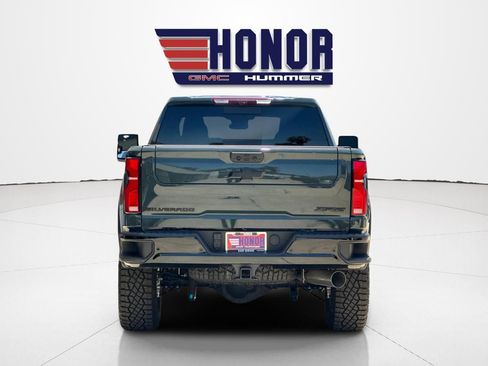 Used 2026 Chevrolet Silverado 2500 ZR2 AWD/4WD image 5