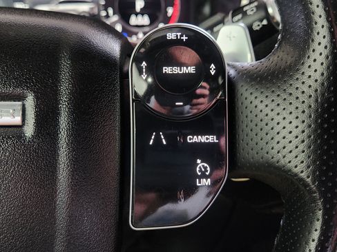 Used 2020 Land Rover Range Rover Velar R-Dynamic S AWD/4WD image 19