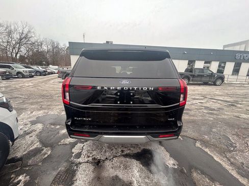 Used 2025 Ford Expedition Max Platinum image 6
