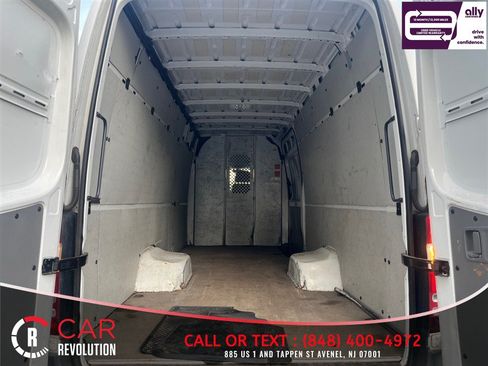 Used 2015 Mercedes-Benz Sprinter 3500 image 9