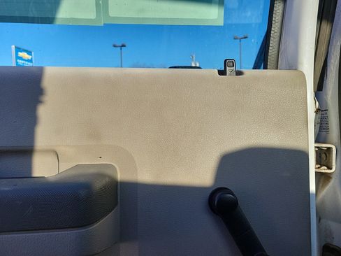 Used 2009 Ford F450 XL image 13