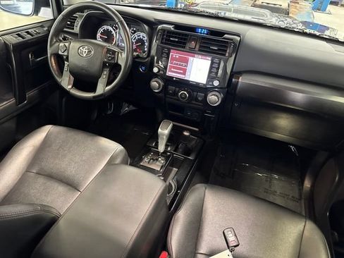 Used 2020 Toyota 4Runner TRD Off-Road Premium w/ Moonroof Package AWD/4WD image 17