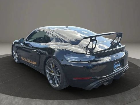 Used 2020 Porsche 718 Cayman GT4 RWD image 3