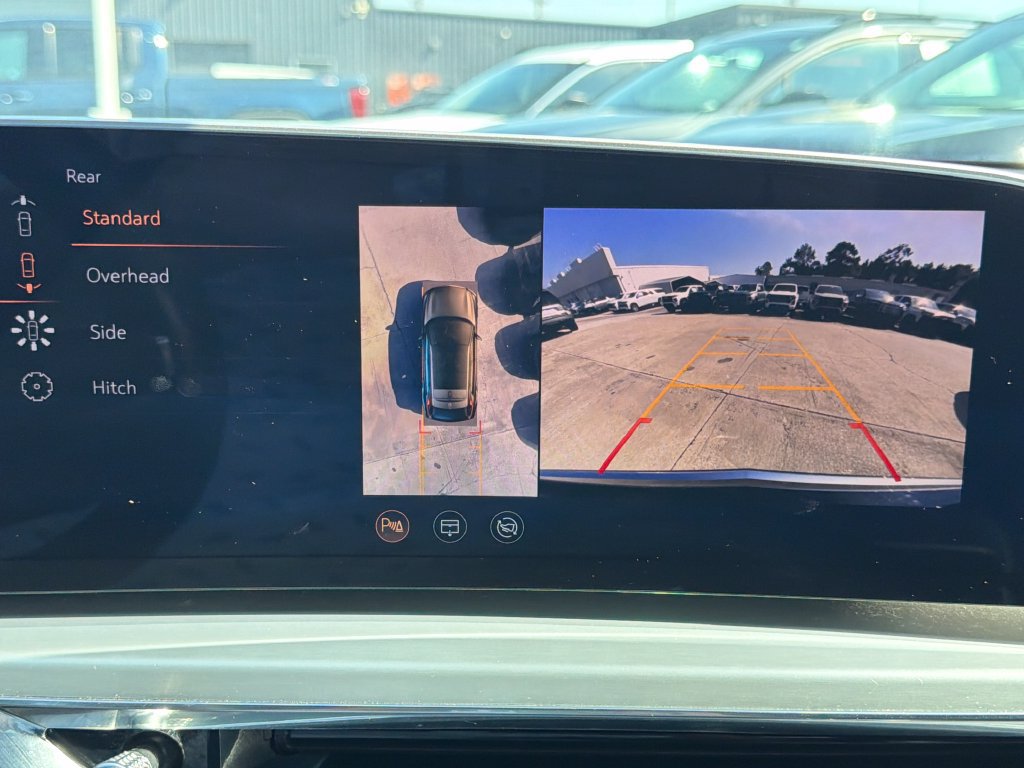 Certified 2025 Cadillac Lyriq Luxury AWD/4WD image 22