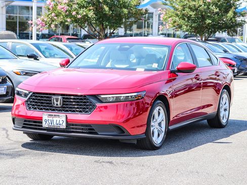 Certified 2024 Honda Accord LX image 3