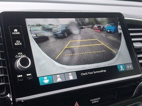 Certified 2025 Honda Ridgeline Sport image 18