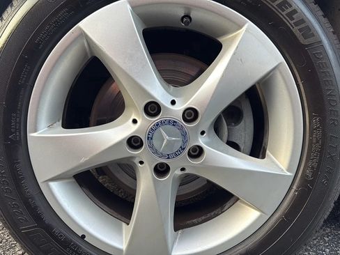 Used 2016 Mercedes-Benz Metris Passenger image 40