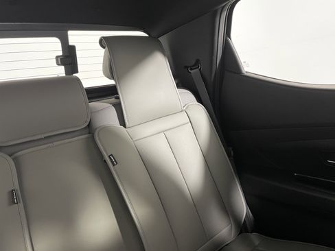 Used 2023 Hyundai Santa Cruz SEL Premium image 15