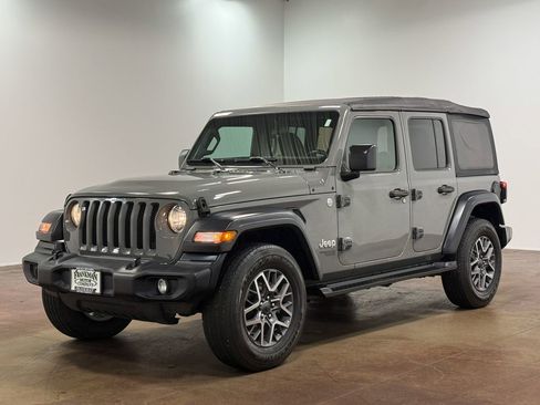 Used 2019 Jeep Wrangler Unlimited Sport S AWD/4WD image 28