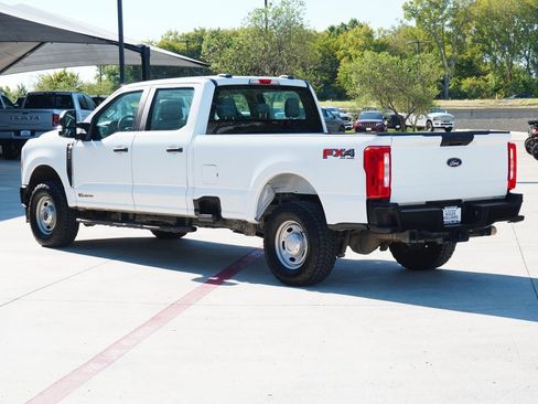 Used 2023 Ford F250 XL w/ FX4 Off-Road Package image 3