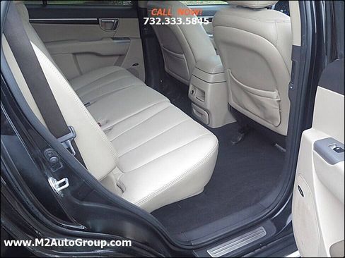 Used 2012 Hyundai Santa Fe Limited FWD image 16