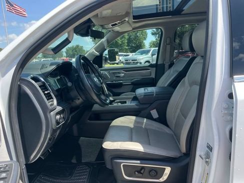 Used 2024 RAM 1500 Limited AWD/4WD image 17