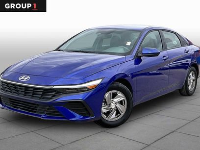 Used 2024 Hyundai Elantra SE