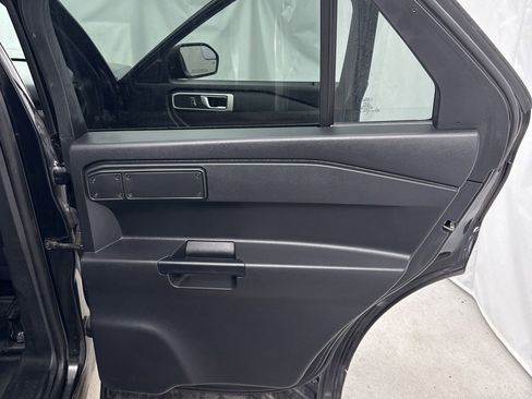 Used 2021 Ford Explorer 4WD Police Interceptor w/ Ultimate Wiring Package image 30
