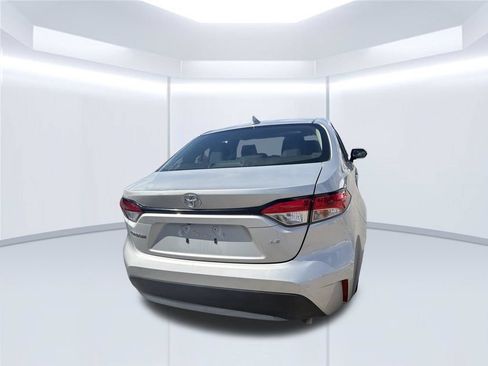 Used 2023 Toyota Corolla LE FWD image 21