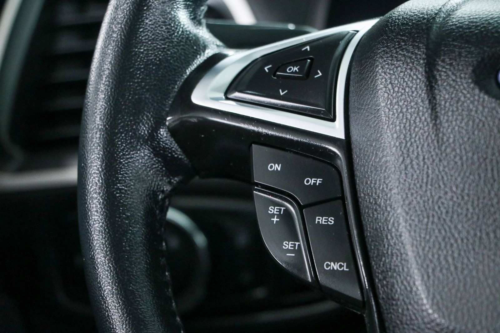 Used 2024 Ford Edge SEL w/ Convenience Package AWD/4WD image 13