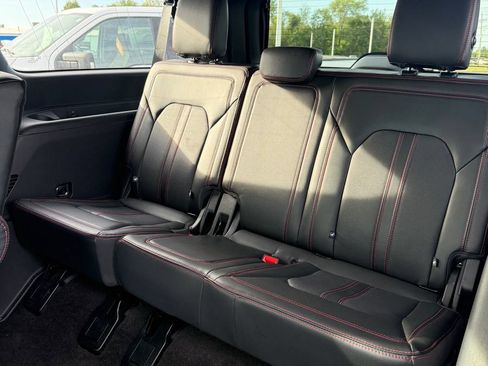 Used 2022 Ford Expedition Max Limited AWD/4WD image 12
