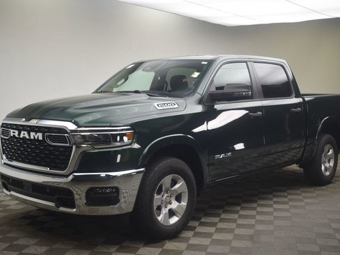 New 2026 RAM 1500 4x4 Crew Cab image 13