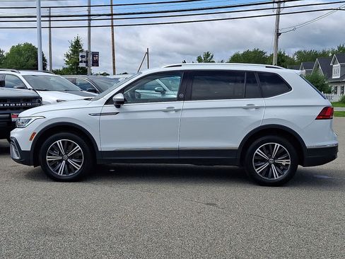 Used 2024 Volkswagen Tiguan Wolfsburg Edition AWD/4WD image 8