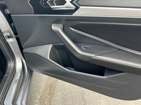 Used 2022 Volkswagen Jetta Sport image 16