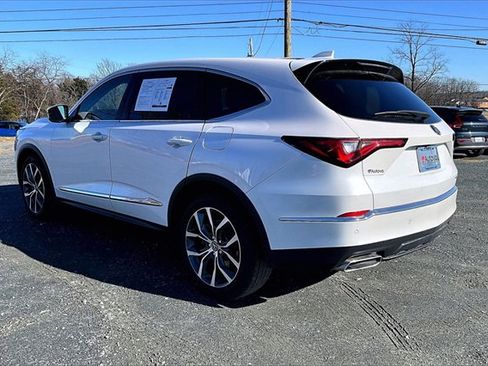 Used 2023 Acura MDX SH-AWD w/ Technology Package image 3