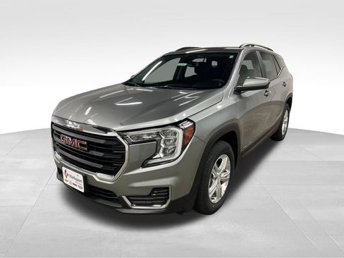 Certified 2023 GMC Terrain SLE w/ Driver Convenience Package AWD/4WD image 5
