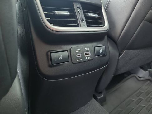 Used 2023 Subaru Outback Limited AWD/4WD image 12
