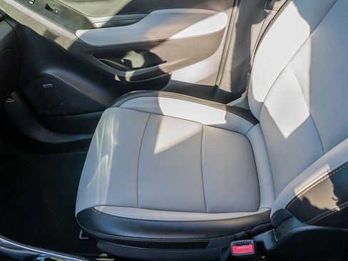 Used 2020 Chevrolet Trax Premier w/ LPO, Cargo Package image 30